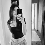 Stella Carter - @stellalpv - Instagram