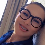 Stella Santos laços de cabelo - @stellasantosoficial - Instagram