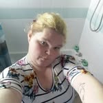 Steph Adams - @stephmummyof390 - Instagram