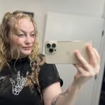Stephanie Tucker - Facebook