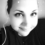 Stephanie Cable - @cable700 - Instagram