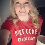Stephanie Cryer - @cryinginabucket - Instagram