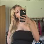 Stephanie - @stephaniedeele - Instagram