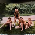 Stephanie Auker DeVaughn - @mommacatindahouse - Instagram