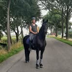 Stefanie Dirks - Facebook