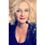 Stephanie Franks - @kissandmakeupyounique - Instagram