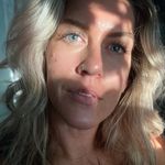 Stephanie Hand - @roosteph - Instagram
