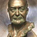 Stephanie Hunter - @stephaniehuntersculptor - Instagram