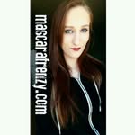 Stephanie Dupuis, pink level - @mascara_frenzy - Instagram