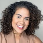 Stephanie Mendonça - Consultora de Imagem e Corporativa - @stemendonca - Instagram