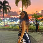 stephanie menezes - @stemenezees - Instagram