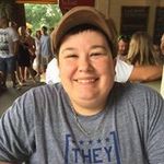 Stephanie Motes - @stephaniemotesbooks - Instagram