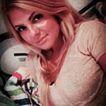 Stephanie Peterman - @ondalilio - Instagram