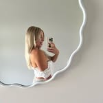 Stephanie Rossiter - @stephieexo - Instagram