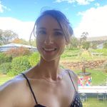 Stephanie Squires - @ssquires_88 - Instagram