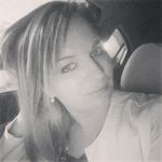 Stephanie Squires - @s.squires87 - Instagram
