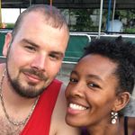 Stephanie Squires - @mondaysquires - Instagram