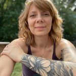 Stephanie Strom - @stephaniestromsmithing - Instagram