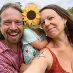 Stephanie Wilde - @wildearthhomestead - Instagram