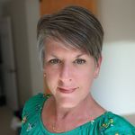 Stephanie Worth - @spareroomquilts - Instagram