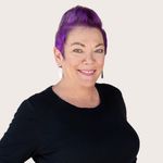 Stephanie Wray - @artflowlounge - Instagram