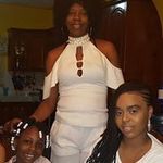 Stephanie Roach - @stephanie.roach.73 - Instagram