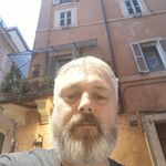 Stephen Baker - @stephen.baker.50999 - Instagram