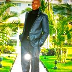 Steve Mancha Miles - @manchamiles - Instagram