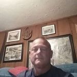 Steve Renner - @rennerhowie24 - Instagram