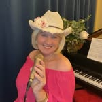 Sue Coats - @sue.coats.561 - Instagram