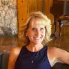 Leslie Blom-Byrne - @lesliesue - TikTok