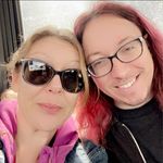 Rebecca Sue Black Lowry  - @rebaliciousxo - Instagram