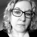 Sue Meek - @eastcoastraven - Instagram