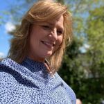 Sue Oakes - @sueoakes24 - Instagram