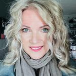 Sue Stoddard/Devine Images - @sue_stoddard_hair - Instagram