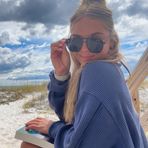 Summer Collier - Facebook