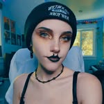 Summer Hooper - @oicutu - Instagram