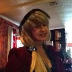 Susan Bernier DeParis - @ouiouiwiggles - Instagram
