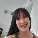 Susan Bricker - @suzncruzn - Instagram