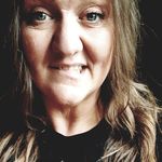 Susan Crook - @sofasuze - Instagram