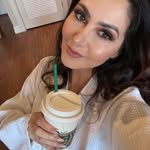 Lily Anderson - @susaneader6 - Instagram
