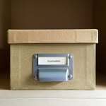 Susan Ilić - @thelittlepostcardcollector - Instagram