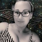 Susan Knott - @susielouberry - Instagram
