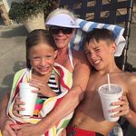 Susan Kostecki Downs - @dadmomkate - Instagram