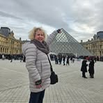 Susan Lamont - Facebook