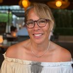Susan Asistores Molnar - @sasimole - Instagram