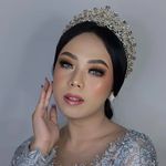 Wike Susanti - @wikesusanti - Instagram