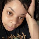 Susannah Harris - @2methespoils0war - Instagram