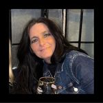 Susanne Bennett - @susieb2212 - Instagram