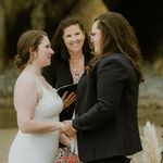 Susie Cunningham - Celebrant - @heartcraftedceremonies - Instagram